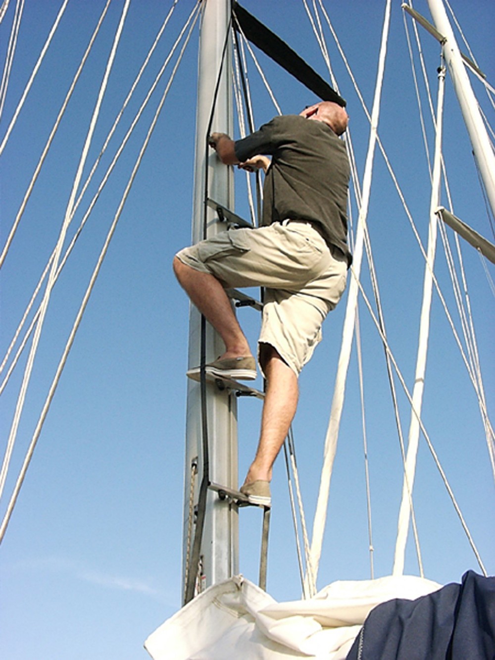 sailboat mast ladder